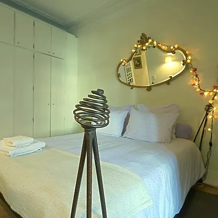 Apartment Portuguese Living Amoreiras Retro