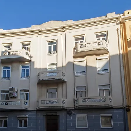 Portuguese Living Amoreiras Retro Apartment *